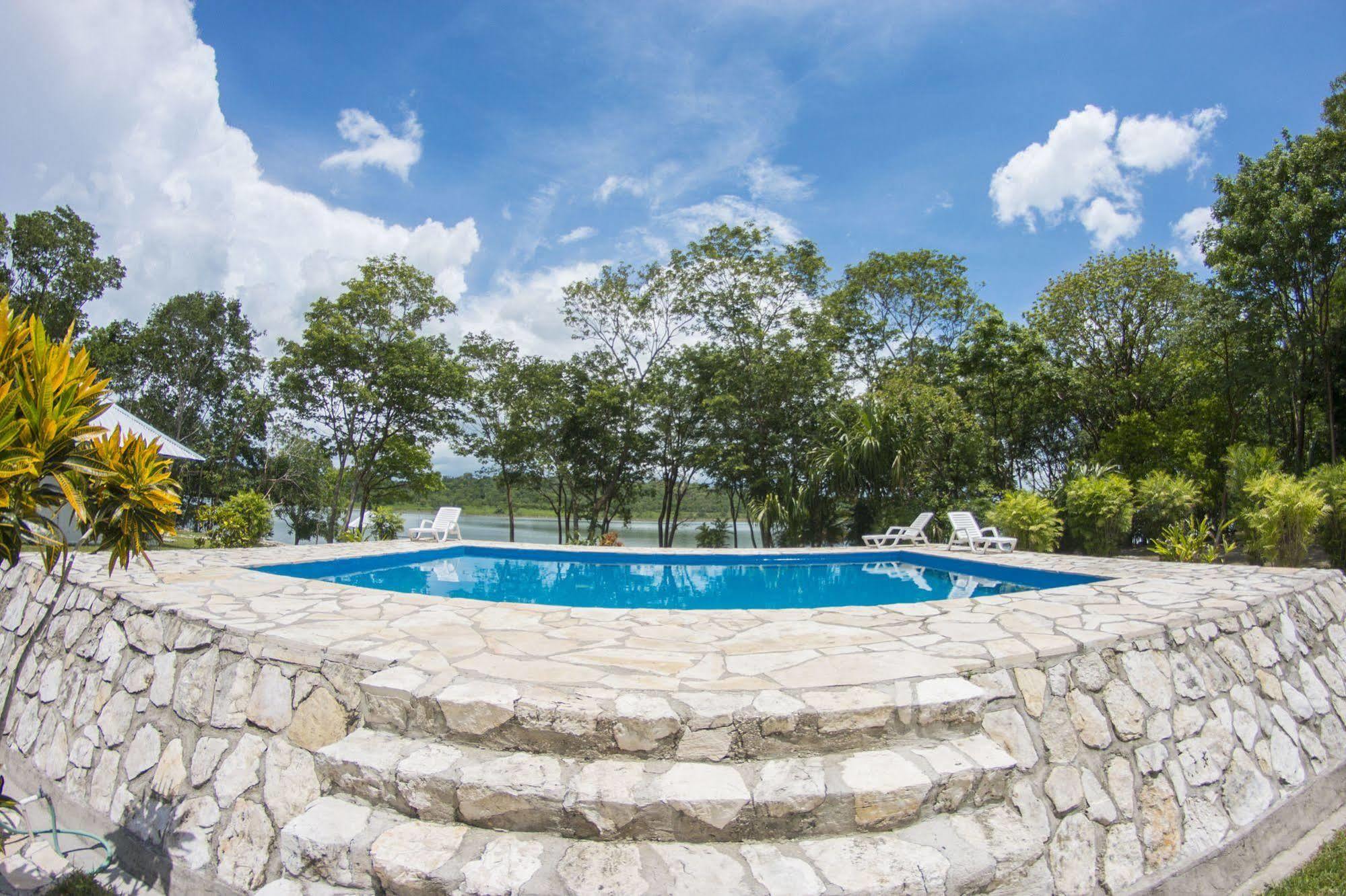 Maya Zac Peten Jungle Lodge El Remate Bagian luar foto